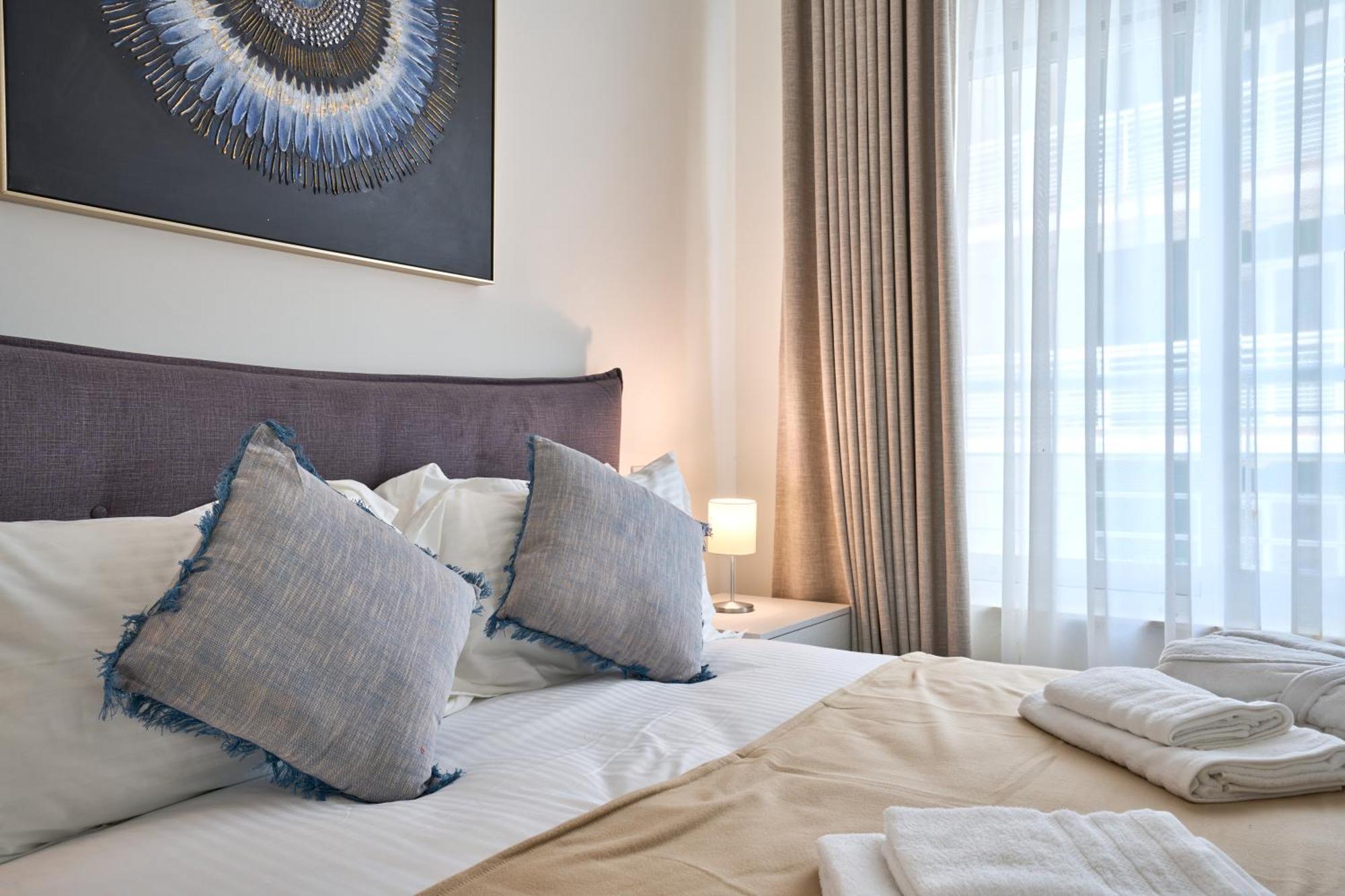 Stunning 3-Bedroom Seaview Retreat In Fort Cambridge Sliema Kültér fotó
